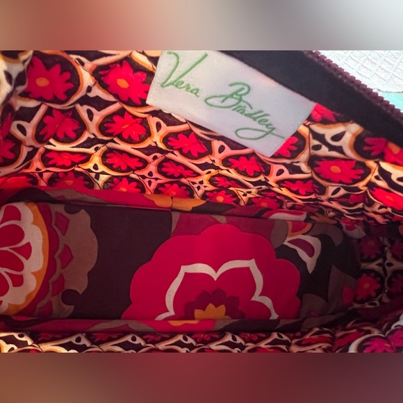 Vera Bradley Retired Pattern Carnaby Small Crossbody Purse - Picture 2 of 3